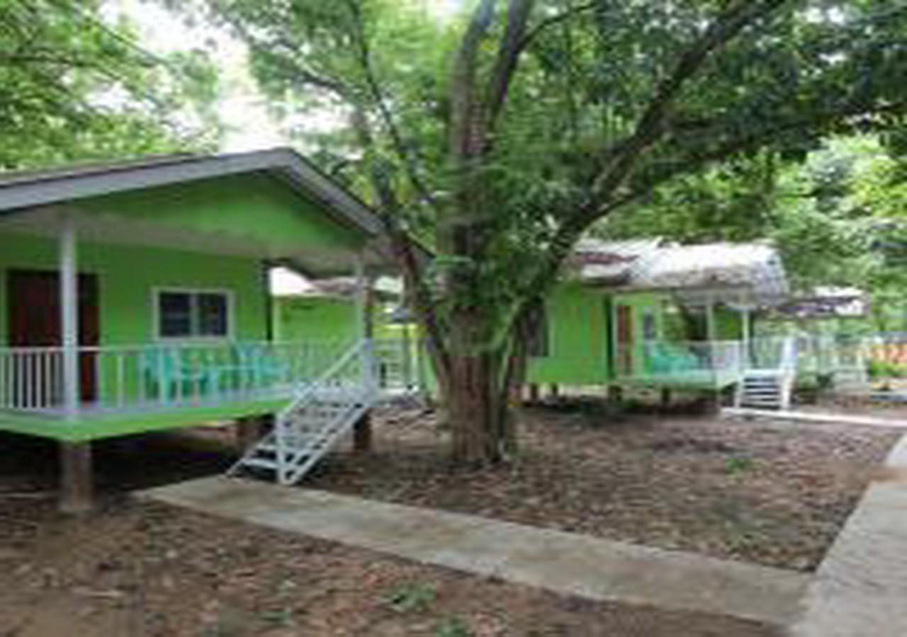 Koh Phayam Greentawan Resort Exterior photo